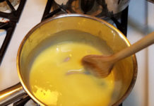 Hollandaise sauce Hollandaise sauce