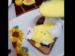 Cheese Free Eggs Florentine